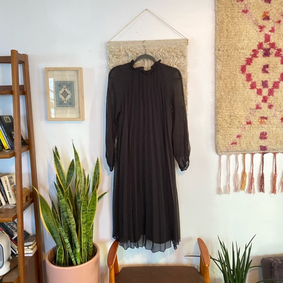 Asos pleated trapeze dress - Picture 3 of 4